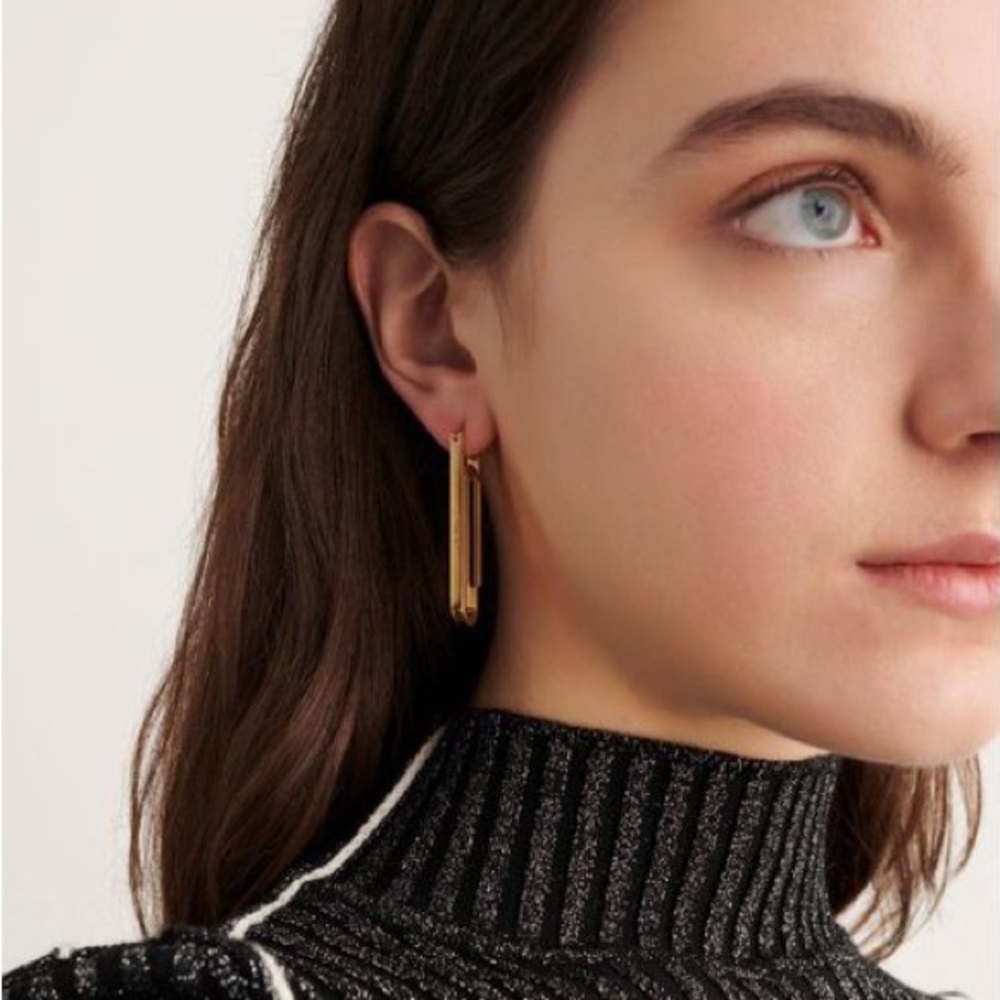 OFF-WHITE™ Modern Gold Paperclip Hoop Earrings